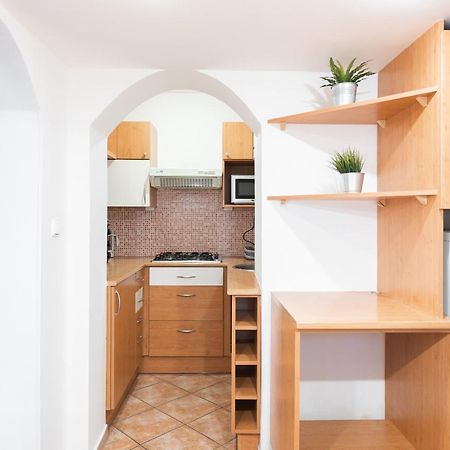 Budget Reznicka apartment Praga Zewnętrze zdjęcie