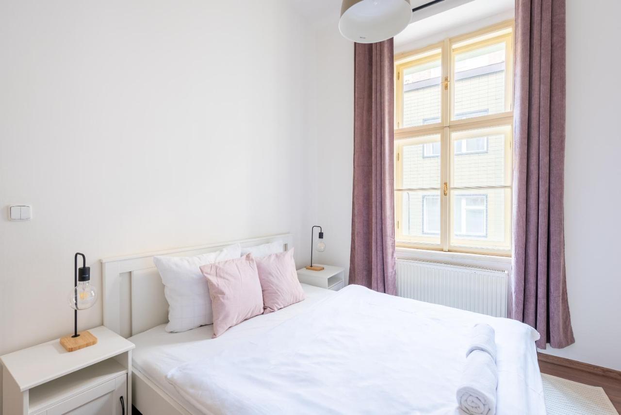 Budget Reznicka apartment Praga Zewnętrze zdjęcie